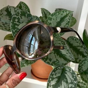 Authentic Chanel Sunglasses Perle collection
